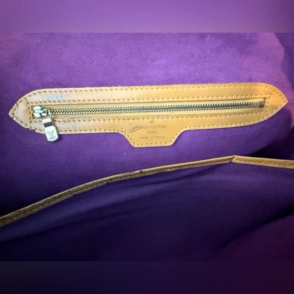 Louis Vuitton Epi Lussac Yellow Shoulder Bag - Picture 11 of 14